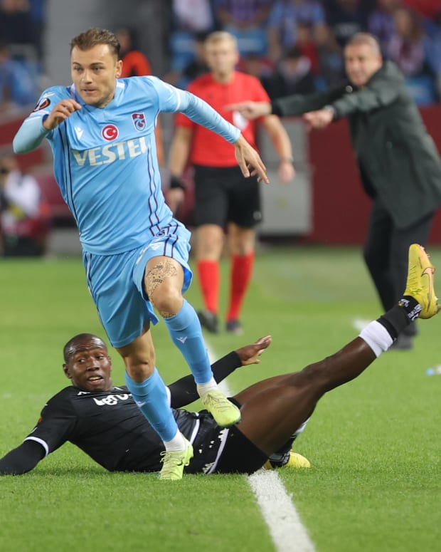Crvena Zvezda vs Trabzonspor (02:00 – 28/10) | Xem lại trận đấu
