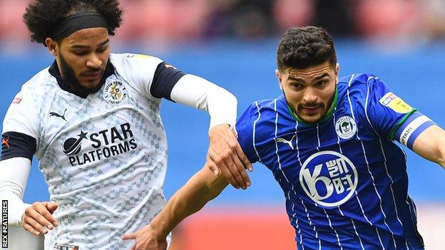 Luton Town vs Wigan Athletic (00:30 – 08/01) | Xem lại trận đấu
