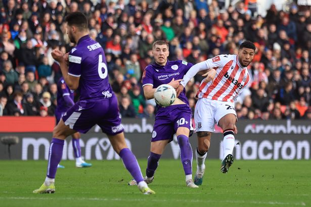 Stoke City vs Stevenage Borough (21:00 – 29/01) | Xem lại trận đấu