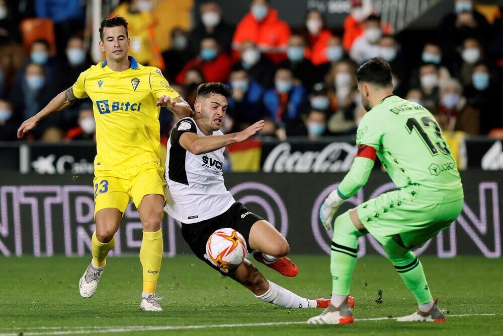 Valencia vs Cadiz (03:00 – 07/01) | Xem lại trận đấu