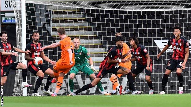 Bournemouth vs Newcastle (00:30 – 12/02) | Xem lại trận đấu