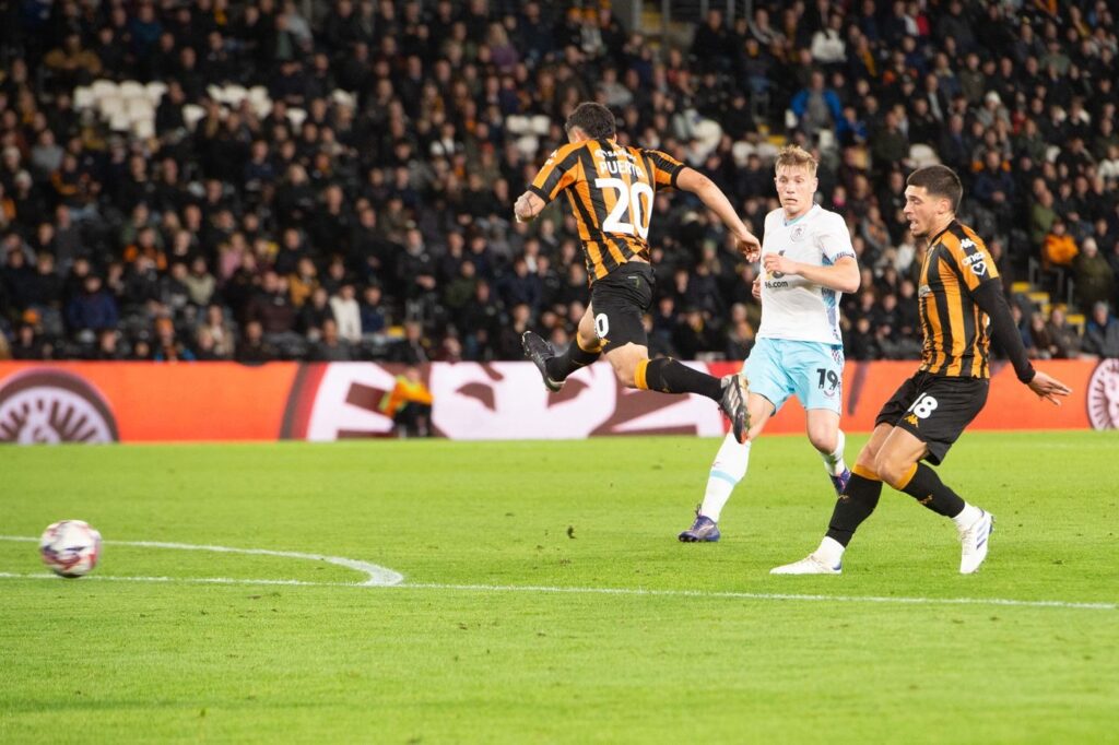 nhan-dinh-soi-keo-burnley-vs-hull-luc-02h45-ngay-13-2-2025-1