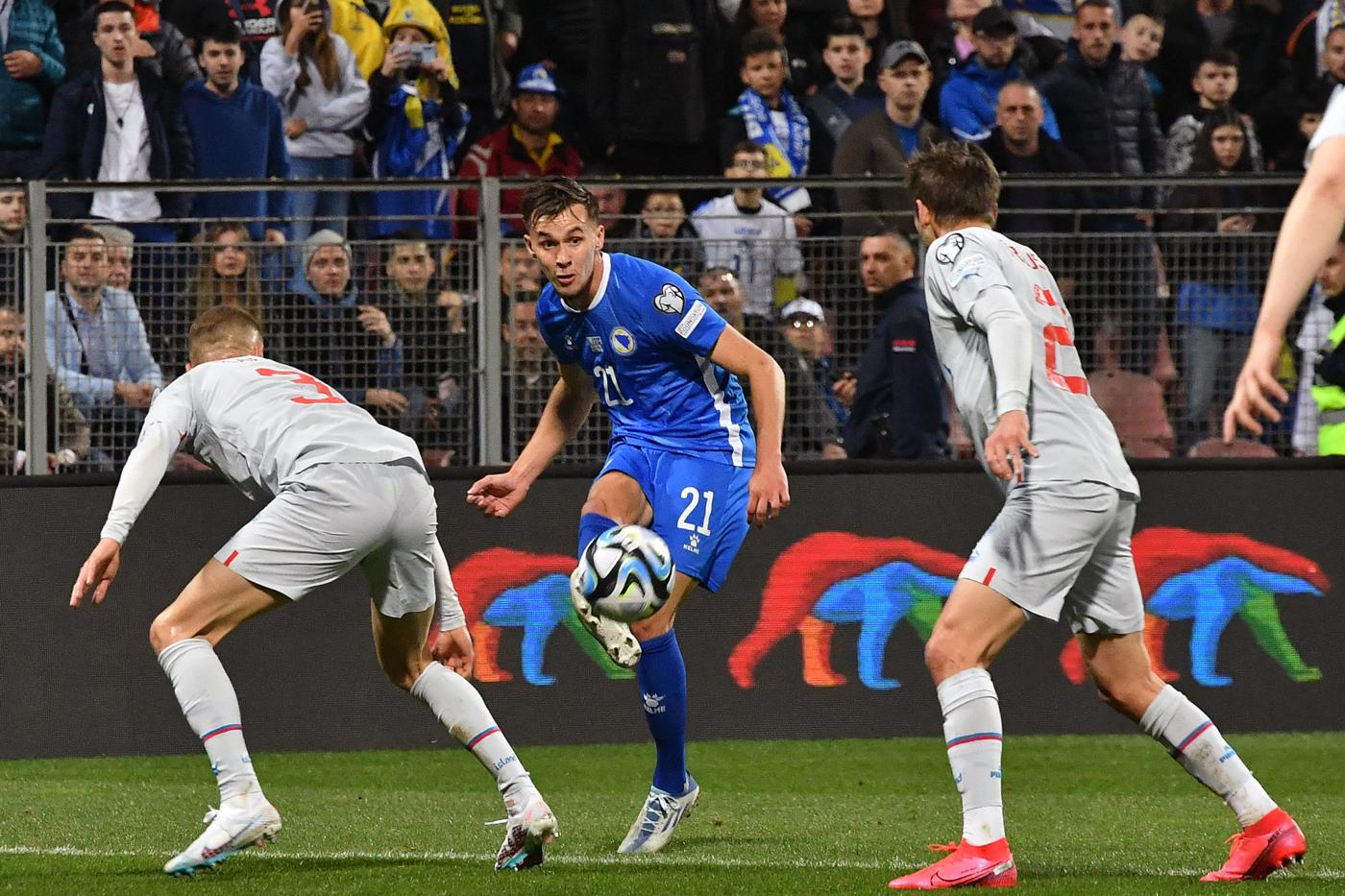 nhan-dinh-soi-keo-romania-vs-bosnia-luc-2h45-ngay-22-3-2025