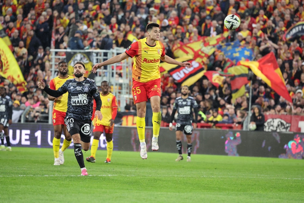 nhan-dinh-soi-keo-lens-vs-brest-luc-01h45-ngay-30-8-2025-1