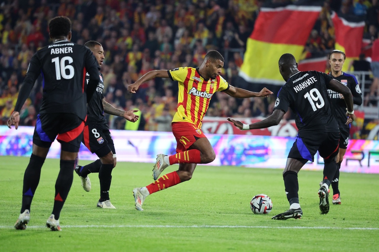 nhan-dinh-soi-keo-lens-vs-lyon-luc-22h00-ngay-16-8-2025-1