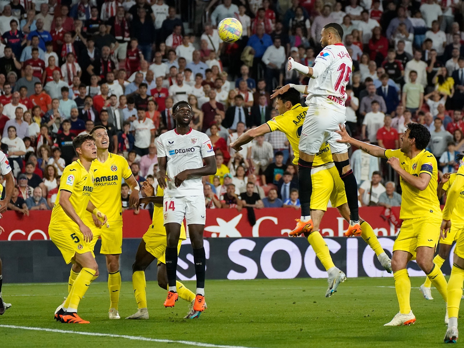 nhan-dinh-soi-keo-sevilla-vs-villarreal-luc-02h30-ngay-24-9-2025-1