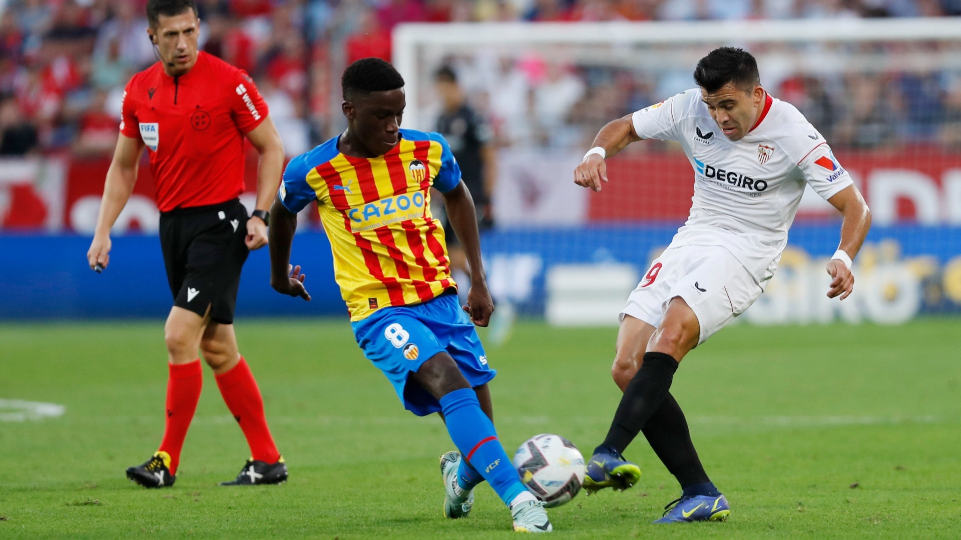 nhan-dinh-soi-keo-valencia-vs-sevilla-luc-22h15-ngay-7-12-2025-1