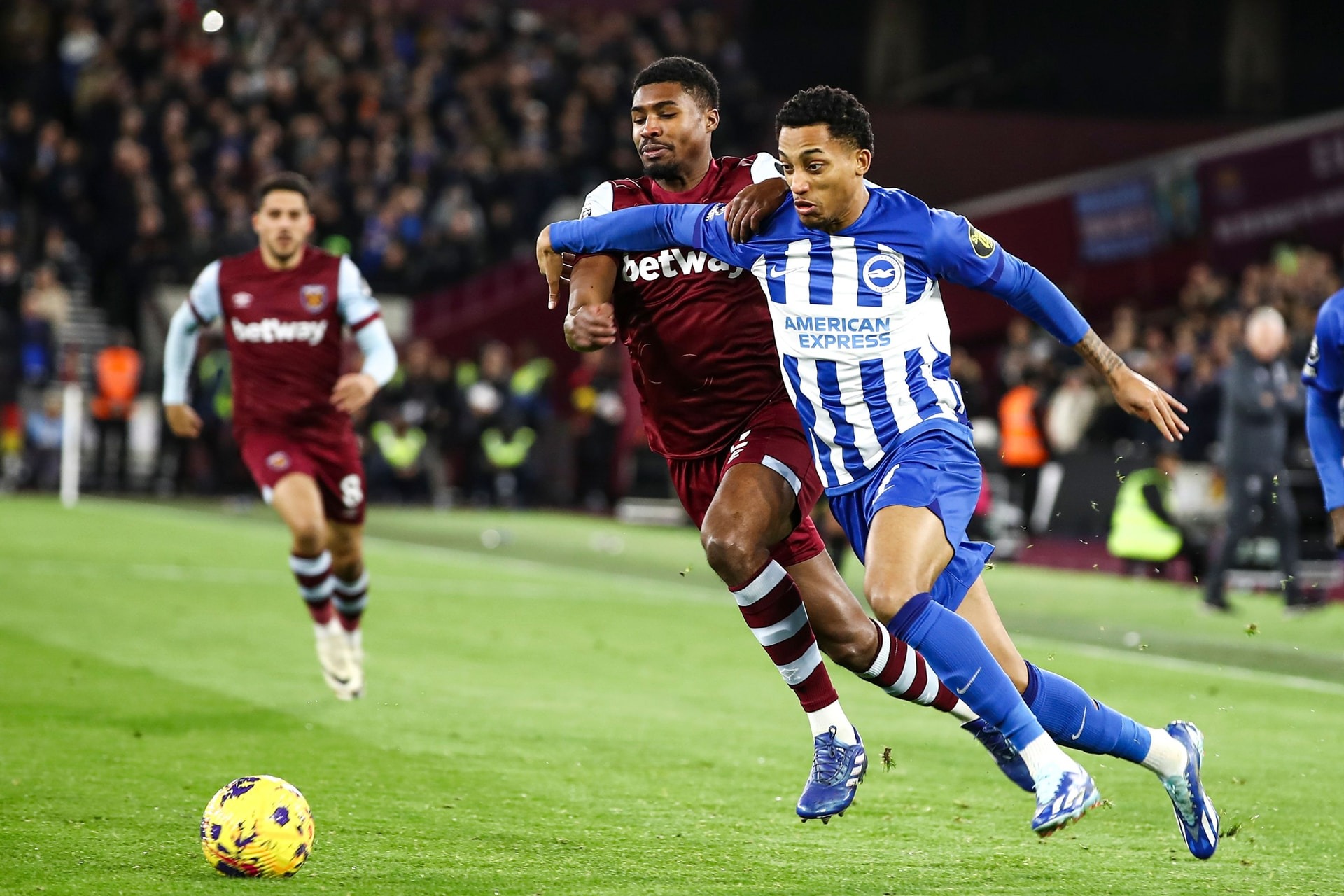 nhan-dinh-soi-keo-west-ham-vs-brighton-luc-02h30-ngay-31-12-2025-1
