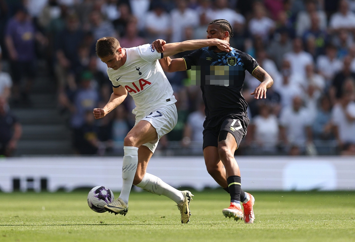 nhan-dinh-soi-keo-burnley-vs-tottenham-luc-22h00-ngay-24-1-2026
