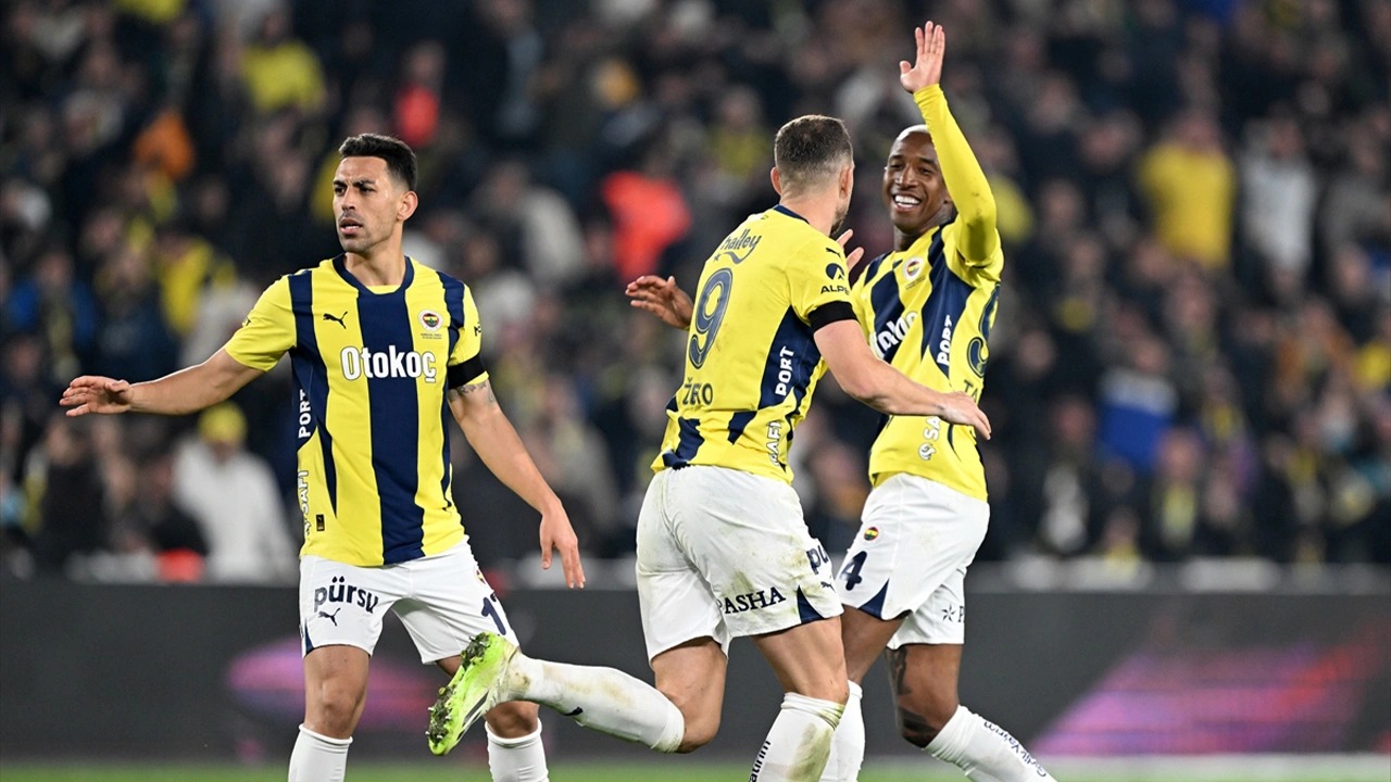 nhan-dinh-soi-keo-fenerbahce-vs-erzurumspor-luc-00h30-ngay-6-2-2026-1